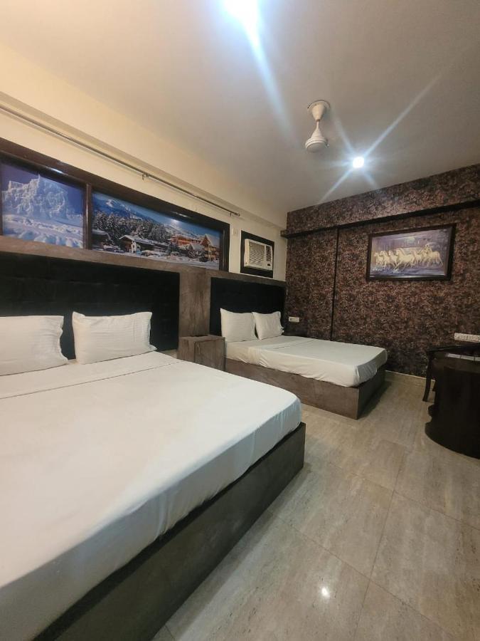 Bed and Breakfast Sky Residency Neu-Delhi Exterior foto